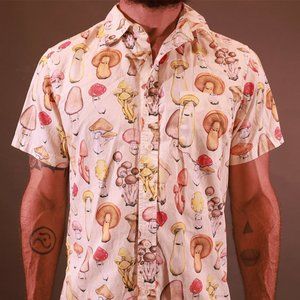 MAGIC MUSHROOM SHORT SLEEVE  BUTTON UP